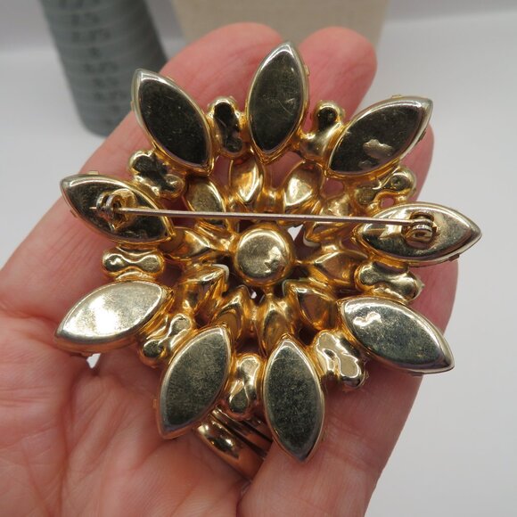 Juliana D & E Gold Fluss Milk Glass Layered Starburst Design Vintage Brooch - Picture 6 of 9